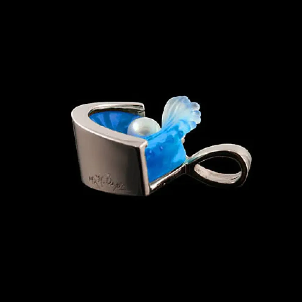 14K Large White Gold Pearl Wave Pendant