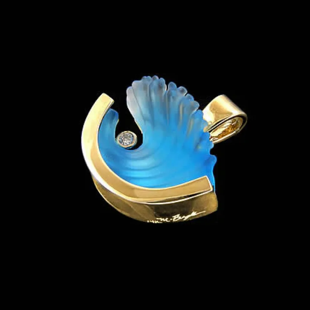 14K Medium Yellow Gold Wave Pendant With Diamond