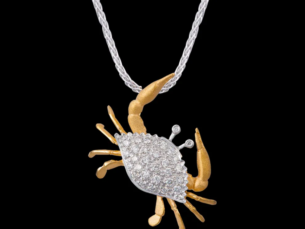 14K 28Mm Crab Pendant With 30 Diamonds