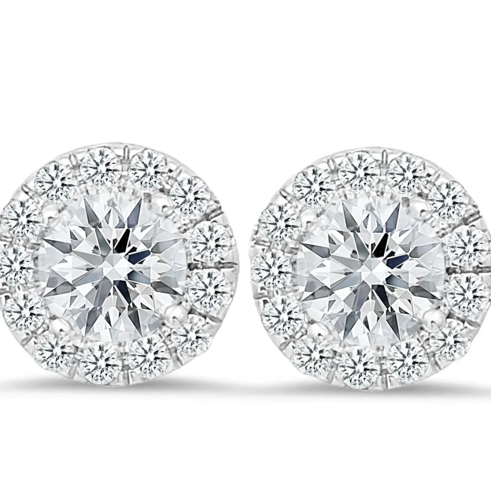 18K White Gold Stud Earrings With 0.42 Ct And 4.00 Ct Diamonds